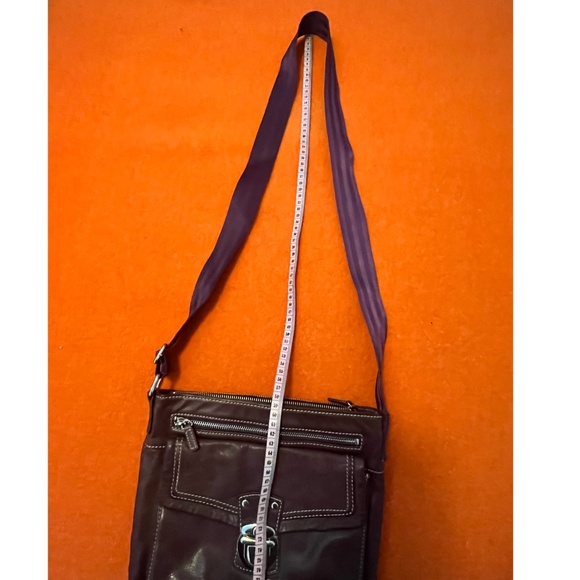 Danier dark purple real leather crossbody shoulder bag purse EUC - Picture 10 of 10